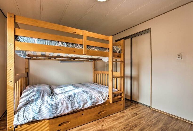 Waterfront Homosassa Home W/ Private Dock & Deck!