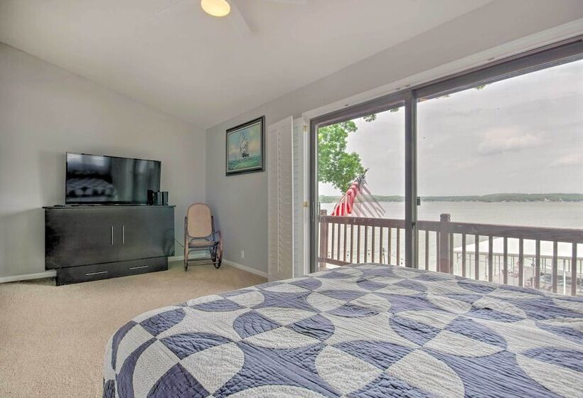 Private Dock: Waterfront Lake Ozark Home!