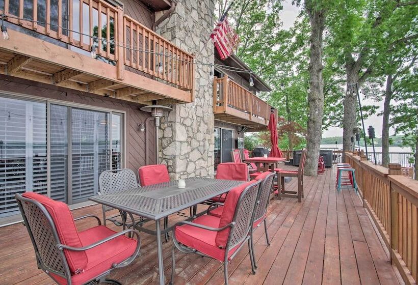 Private Dock: Waterfront Lake Ozark Home!