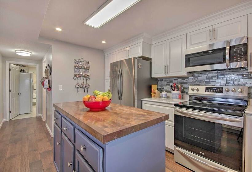 Private Dock: Waterfront Lake Ozark Home!