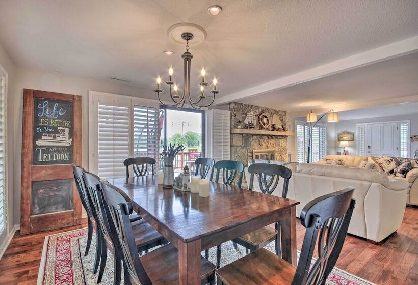 Private Dock: Waterfront Lake Ozark Home!