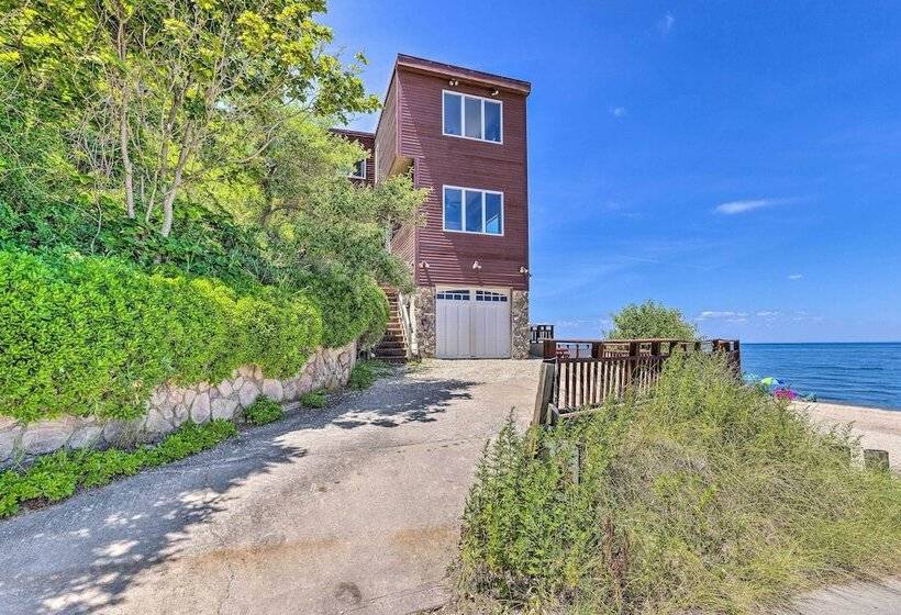 Beachfront Wading River Home W/ Deck & Grill!