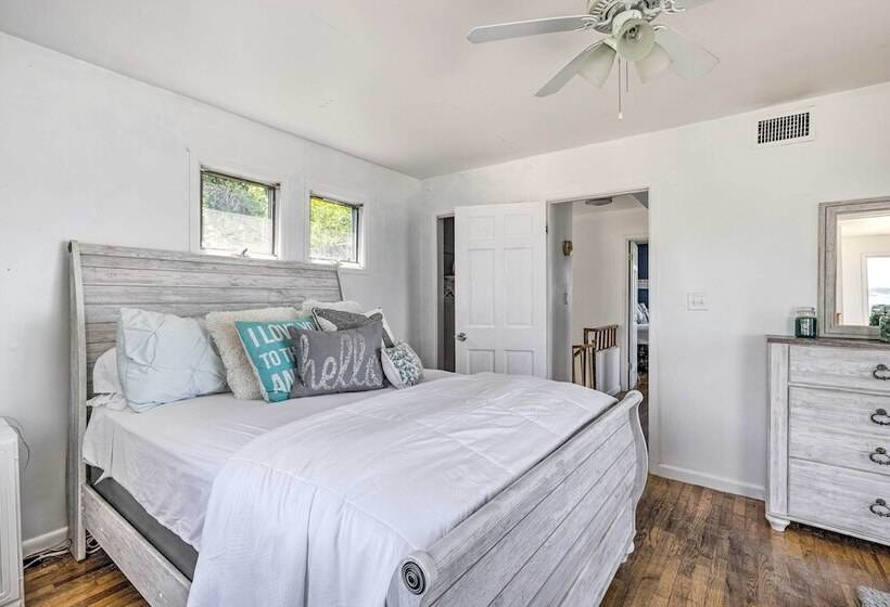 Beachfront Wading River Home W/ Deck & Grill!