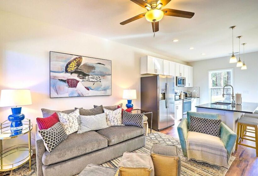 Bright & Inviting Home By Biltmore Village W/ Deck