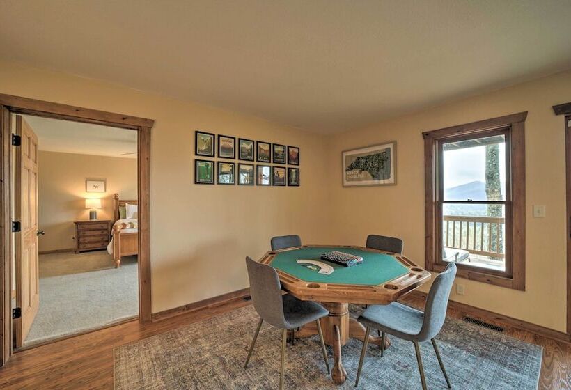 Sapphire Retreat W/ Views, Fire Pit, & Lake Access