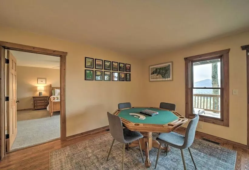 Sapphire Retreat W/ Views, Fire Pit, & Lake Access