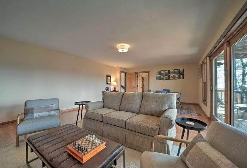 Sapphire Retreat W/ Views, Fire Pit, & Lake Access