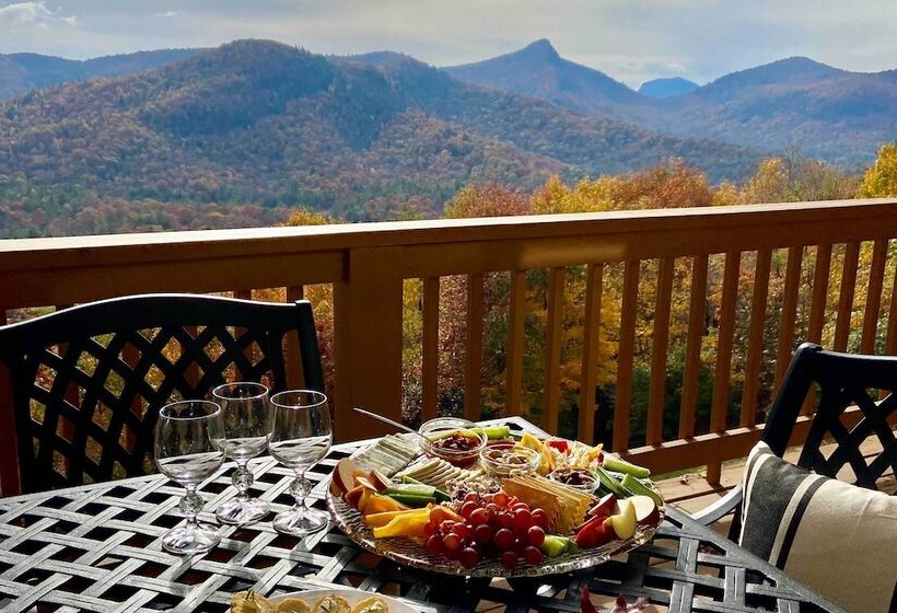 Sapphire Retreat W/ Views, Fire Pit, & Lake Access