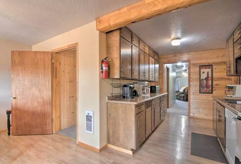 Cabin 6 Mi To Burr Trail, 32 Mi To Escalante!