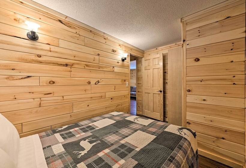 Cabin In The Huron Manistee National Forest!