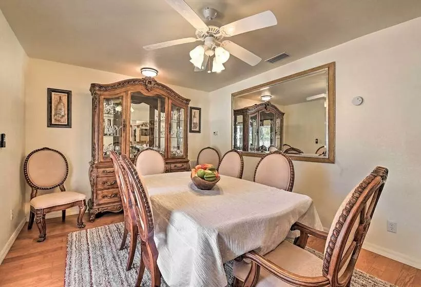 Central Florida Escape On 5 Acres W/ Grill & Pool!