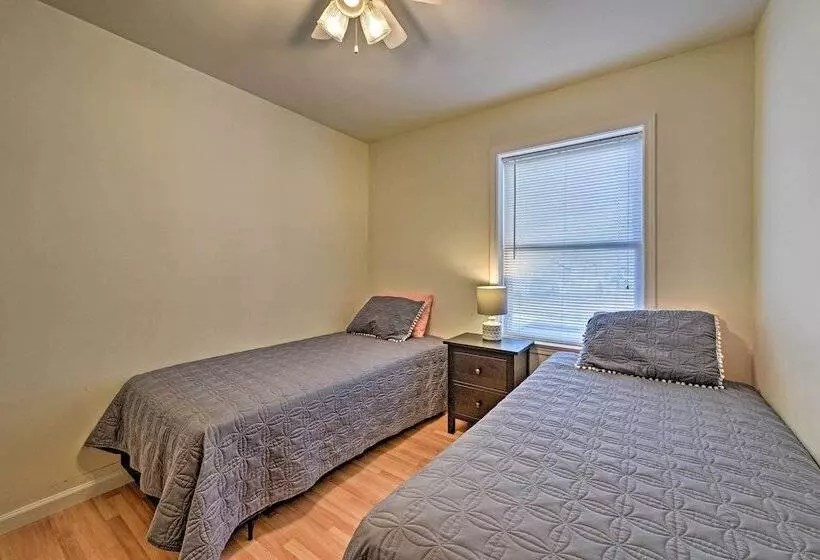 Charming Cottage   Steps To Point Pleasant Beach!