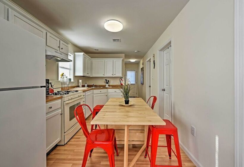 Charming Cottage   Steps To Point Pleasant Beach!