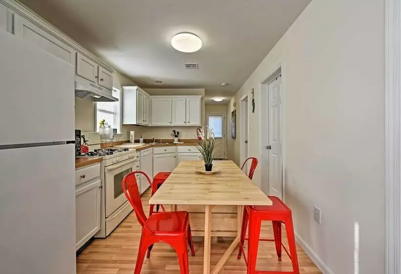 Charming Cottage   Steps To Point Pleasant Beach!