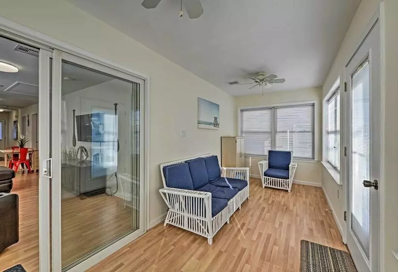 Charming Cottage   Steps To Point Pleasant Beach!