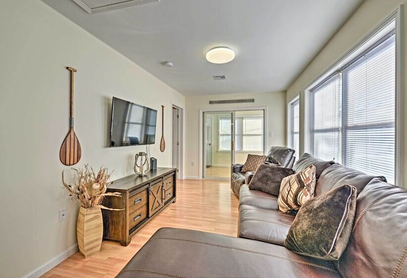 Charming Cottage   Steps To Point Pleasant Beach!