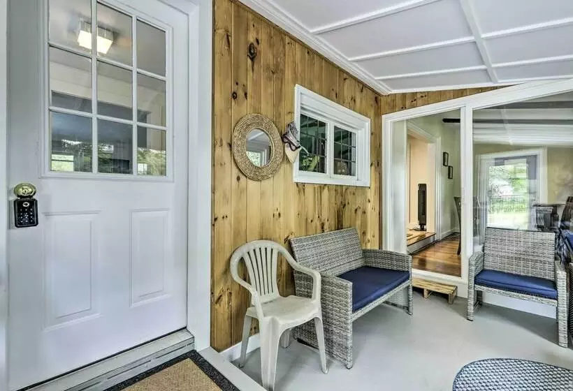 Charming Madison Retreat ~ 3 Mi To Beaches!
