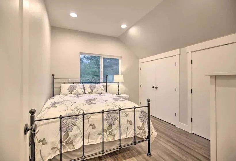 Chic Farmhouse W/ Creek In Heart Of Wine Country!