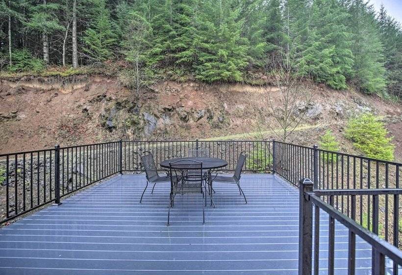 Chic Farmhouse W/ Creek In Heart Of Wine Country!