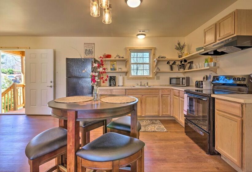 Cozy Bryson City Cabin ~ 6 Mi To Harrah S Casino!