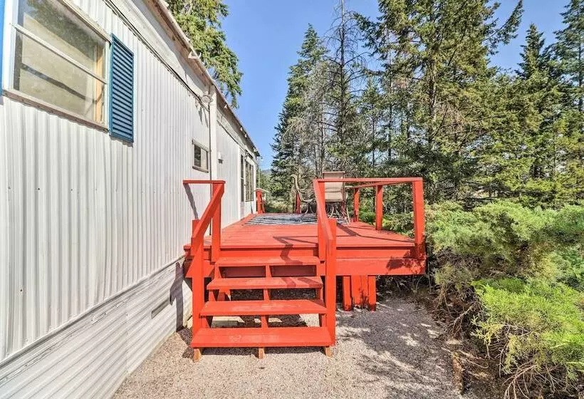 Cozy Lakeside Home W/ Lake & Mountain Views!