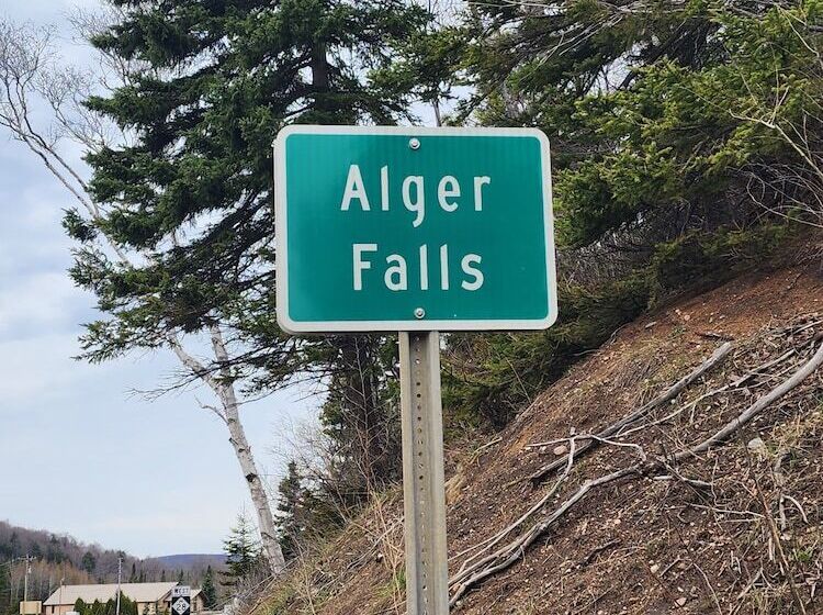 Explore Munising Alger Falls