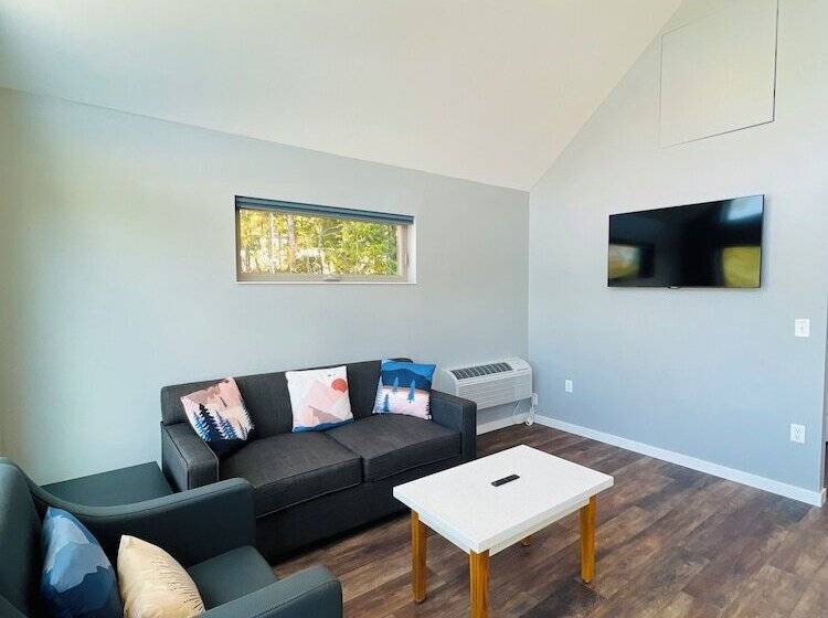 Explore Munising Alger Falls