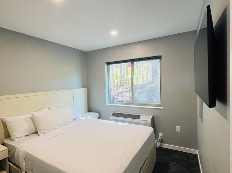 Explore Munising Alger Falls