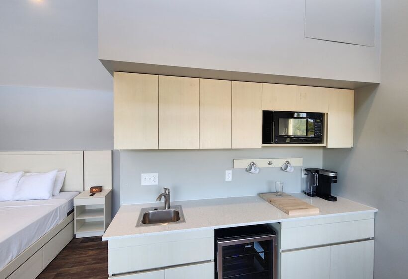 Explore Munising Alger Falls