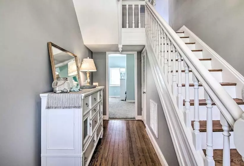 Family Friendly Cambridge Home W/ Fire Pit!