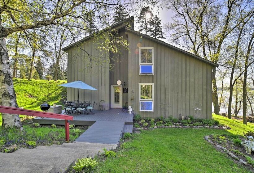 Hilltop Green Lake Home: Dock, Kayaks, Views!