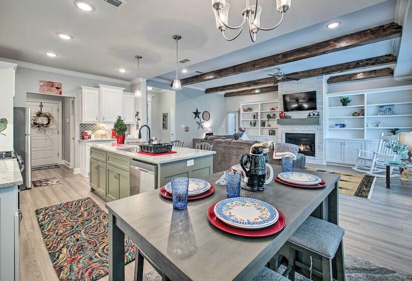 Golf Course View: Hot Springs Village Home!