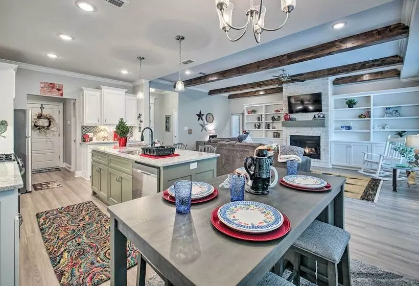 Golf Course View: Hot Springs Village Home!