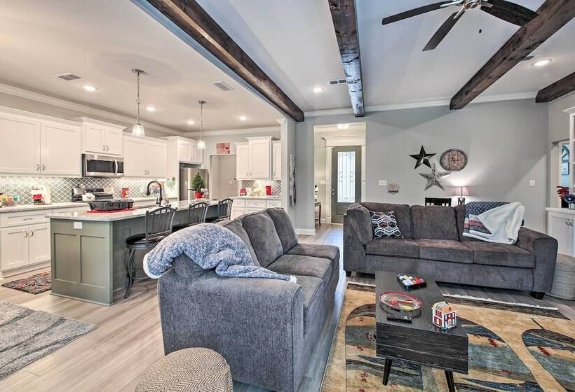 Golf Course View: Hot Springs Village Home!