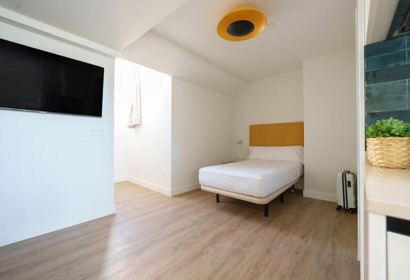 هتل Spirit Apartamentos Valladolid Centro