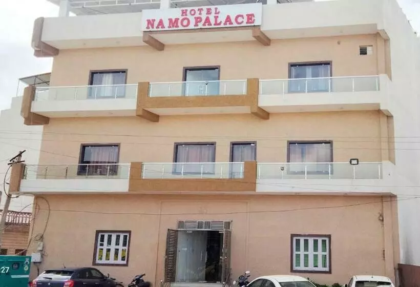 Hotelli Namo Palace