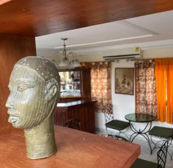 Veronica Guest House