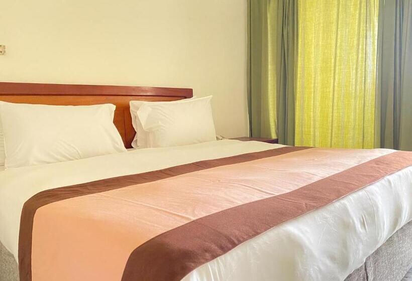 هتل Veronica Guest House