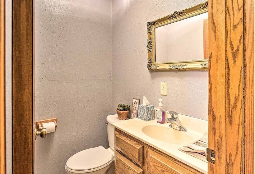 Hunting & Fishing Lodge < 3 Mi From Lake Sakakawea