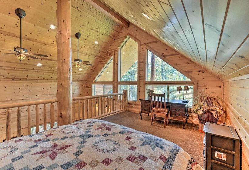 Island Park Cabin W/ Stunning Forest Views!