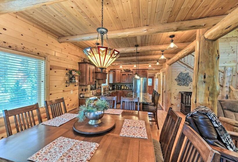 Island Park Cabin W/ Stunning Forest Views!