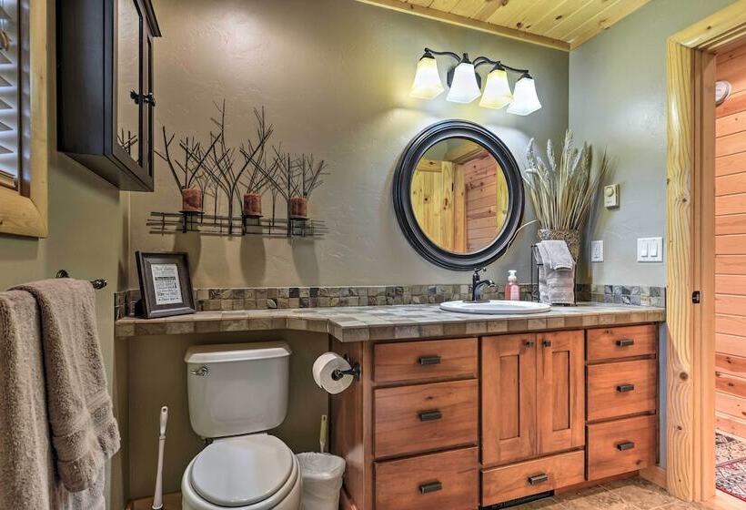 Island Park Cabin W/ Stunning Forest Views!