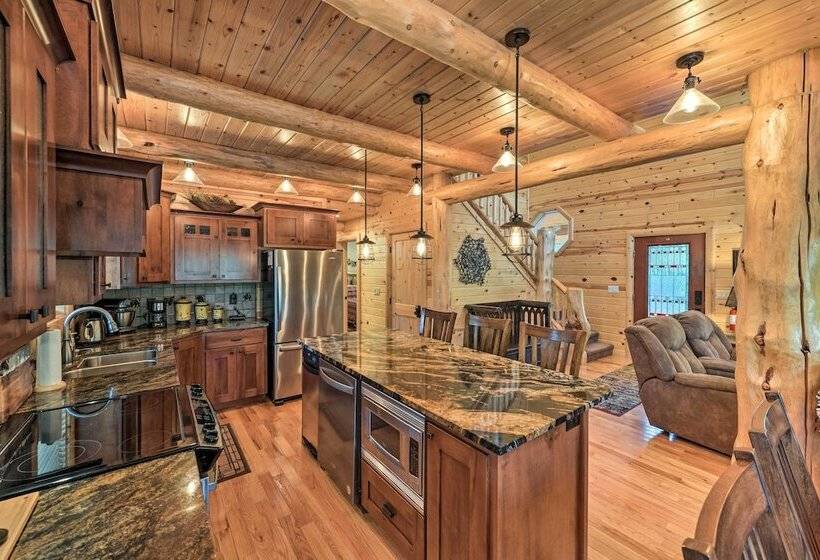 Island Park Cabin W/ Stunning Forest Views!