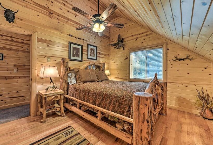 Island Park Cabin W/ Stunning Forest Views!