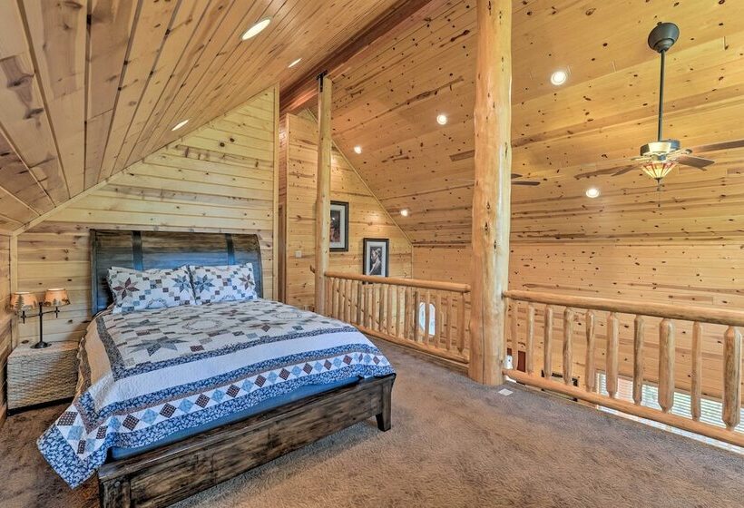 Island Park Cabin W/ Stunning Forest Views!