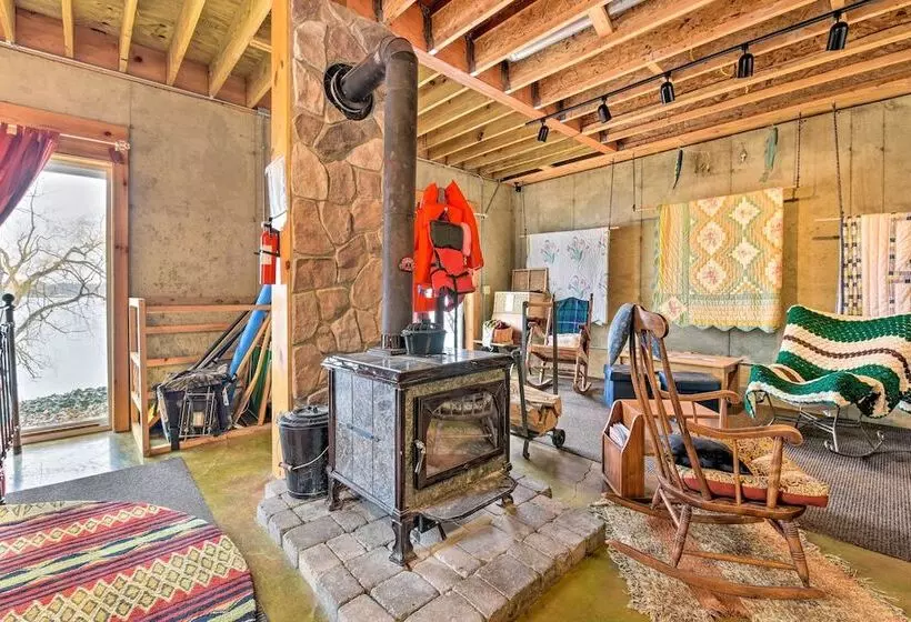 Lakeside Cottage Escape With Private Dock & Deck!