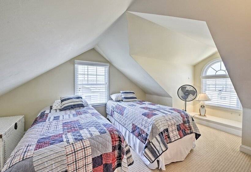 Lavallette House W/ Fenced Yard & Gas Grill!