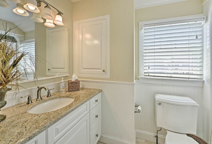 Lavallette House W/ Fenced Yard & Gas Grill!