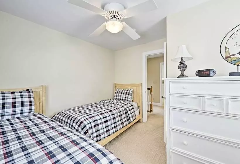 Lavallette House W/ Fenced Yard & Gas Grill!