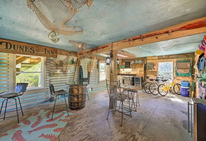 Lovely Avon Home: Walk To Bay & Boat Launch!